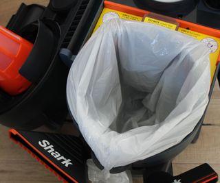 Using plastic bags in the Shark Messmaster Portable Wet/Dry Vacuum
