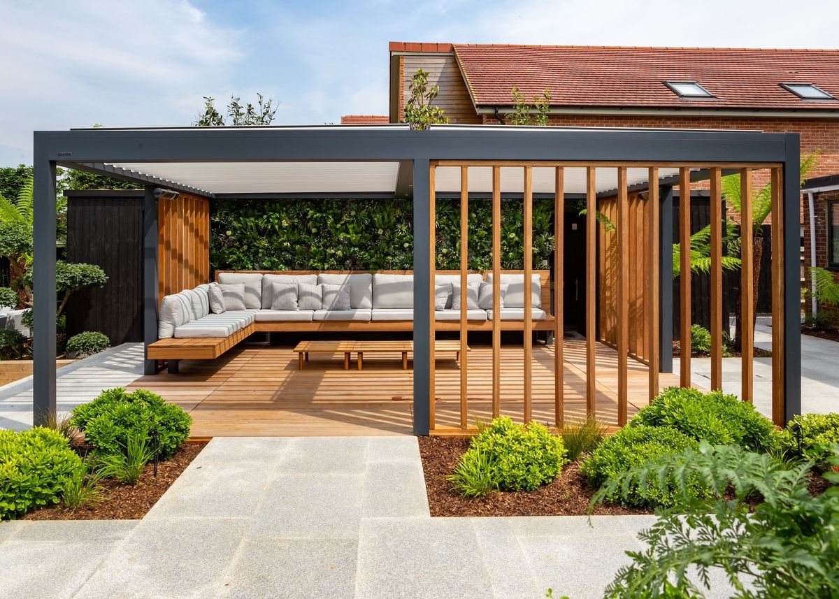 10 Deck Privacy Ideas That Will Create a Sense of Seclusion | Livingetc