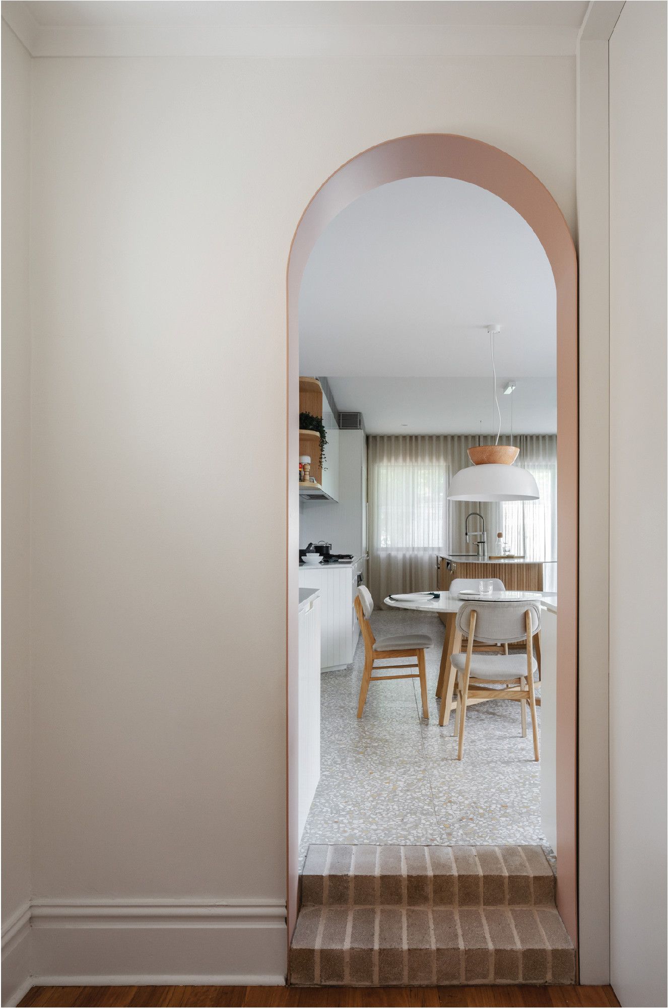 5 takes on the painted arch trend to try yourself at home | Livingetc