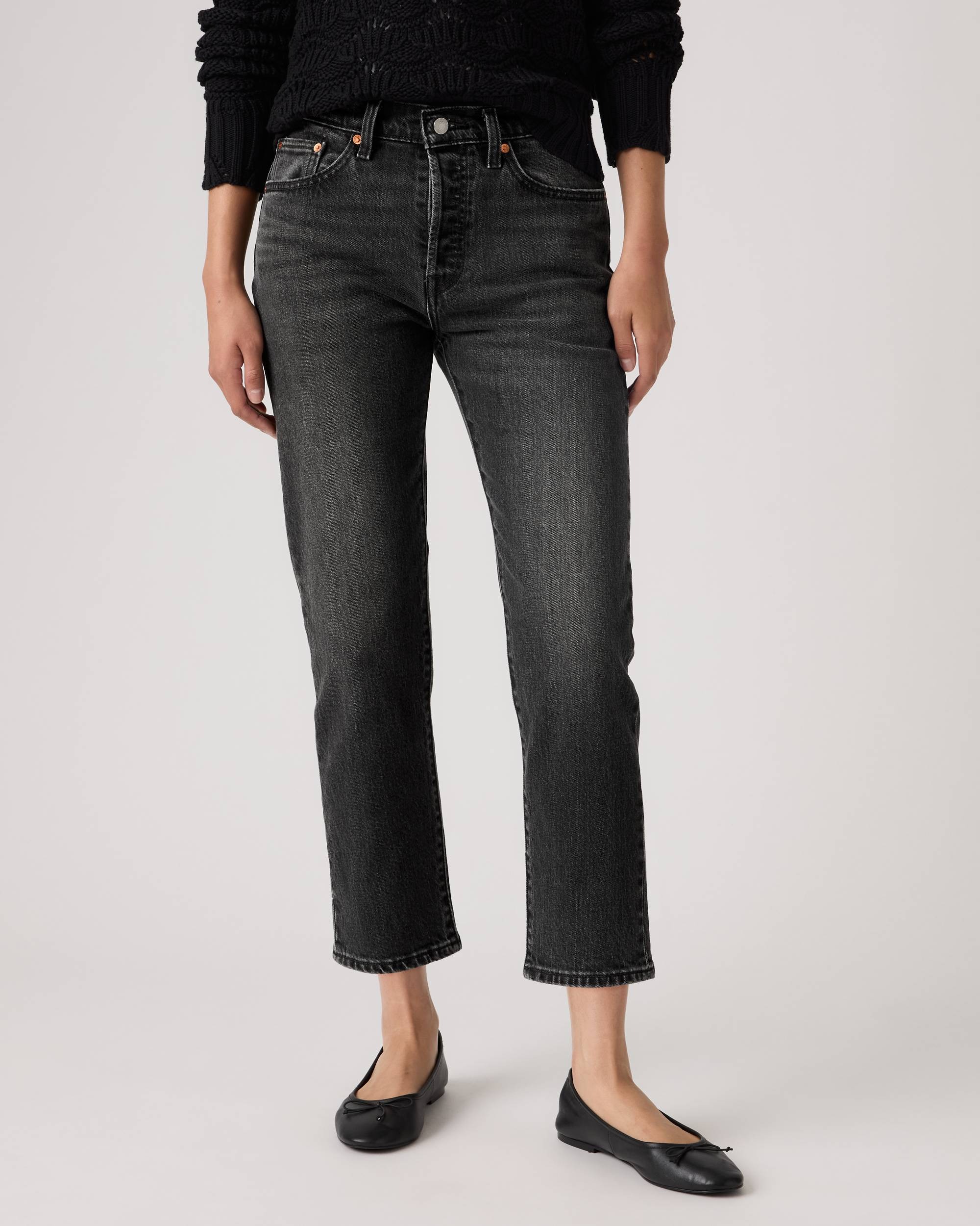 Wedgie Straight Jeans - Black Sprout
