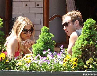 Sienna Miller and Jude Law - Sienna and Jude's romantic lunch date - Celebrity News - Marie Claire