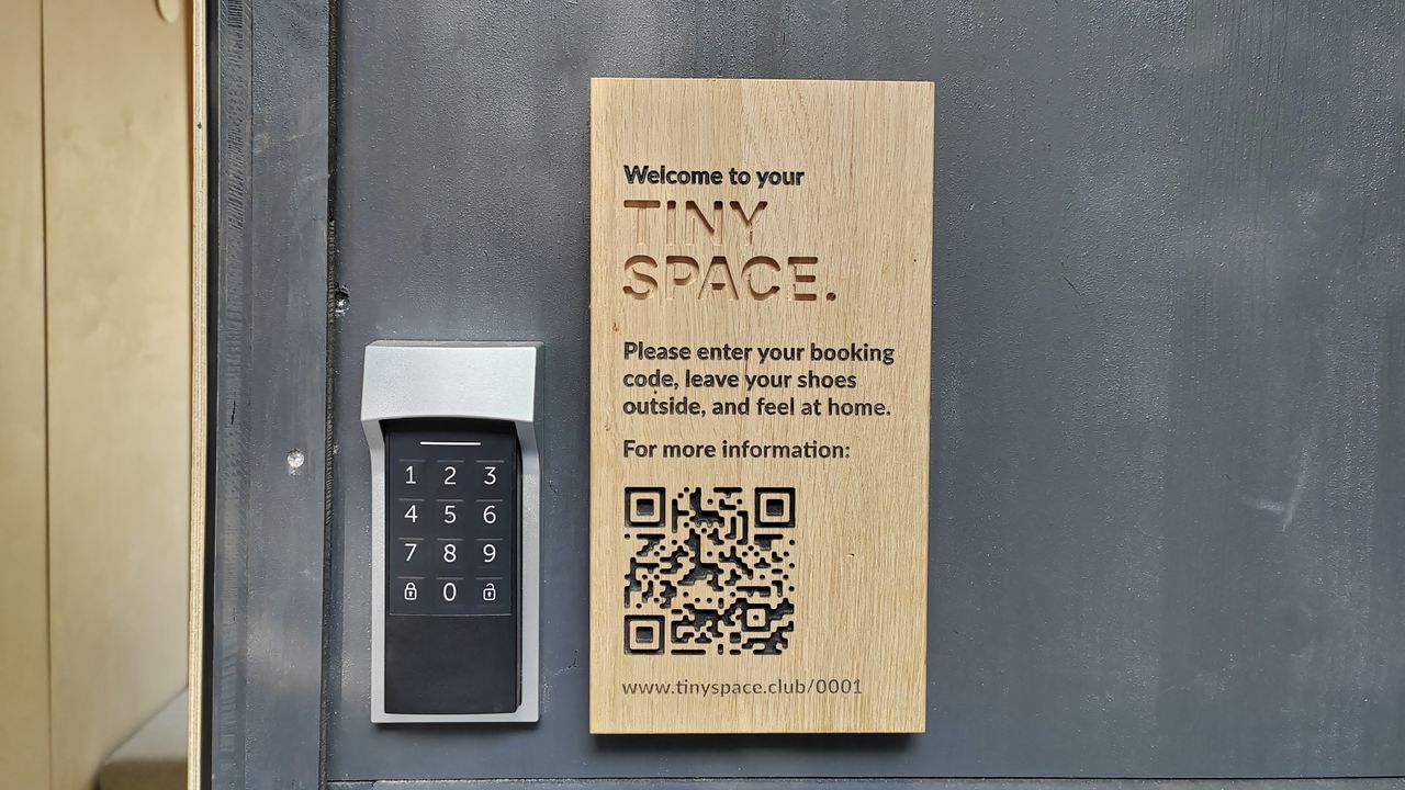 The message on the exterior of the cabin