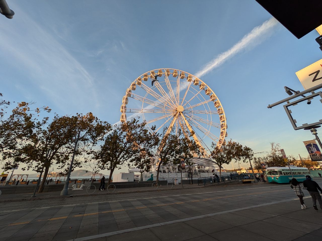 Ultrawide shot of Ferris Wheel shot by Pixel 8a