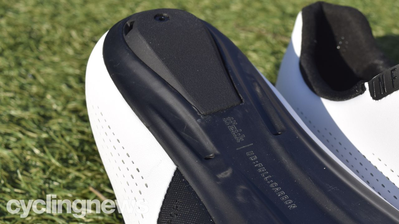 Fizik Infinito R1 cycling shoes