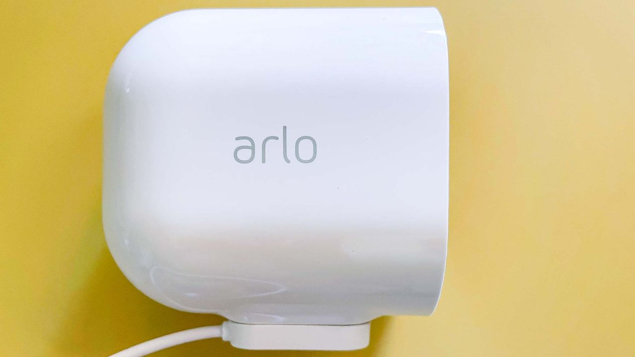 Arlo Pro 4