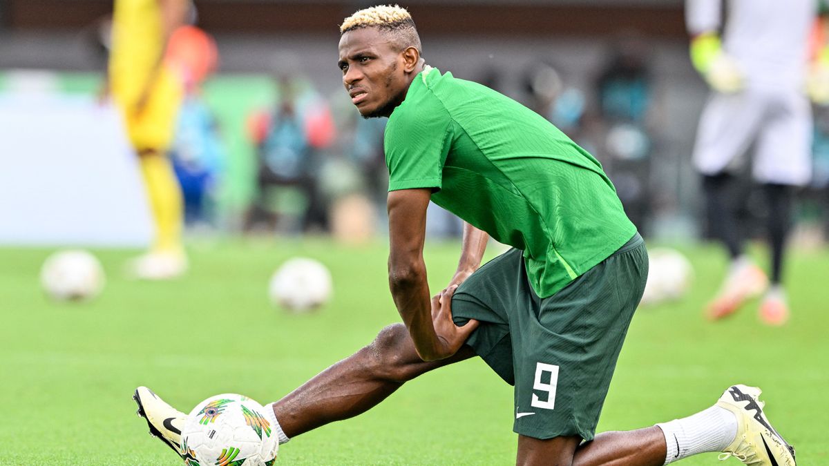 Victor Osimhen warms up ahead of Nigeria vs South Africa