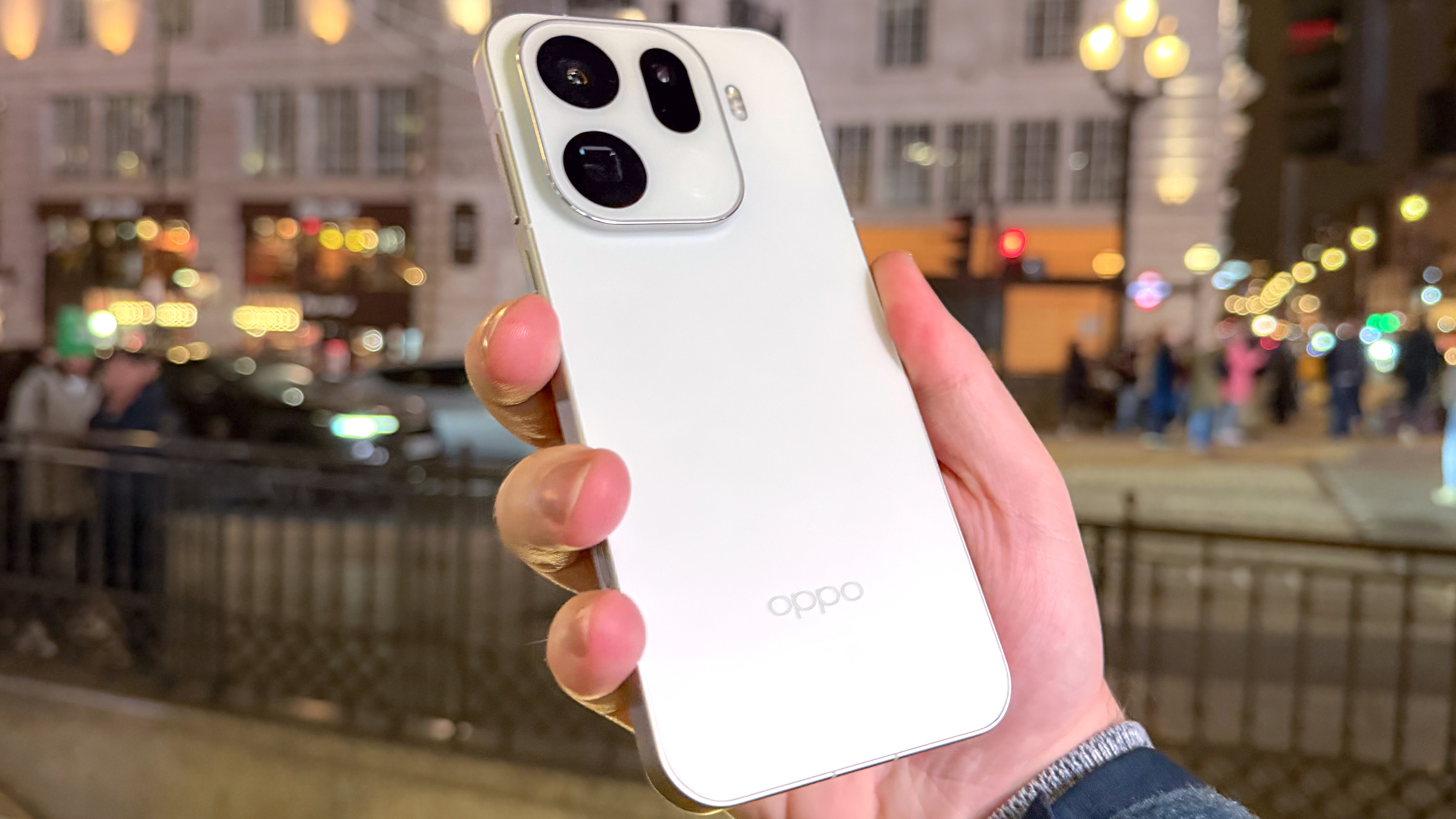 Oppo Find X9 Pro back