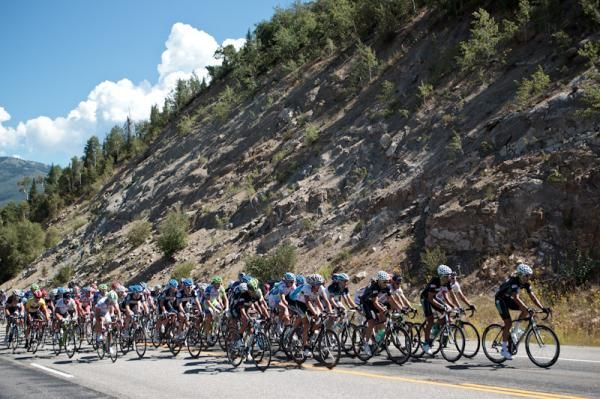 The peloton on the first climb of the day, Rabbit Ears Pass.