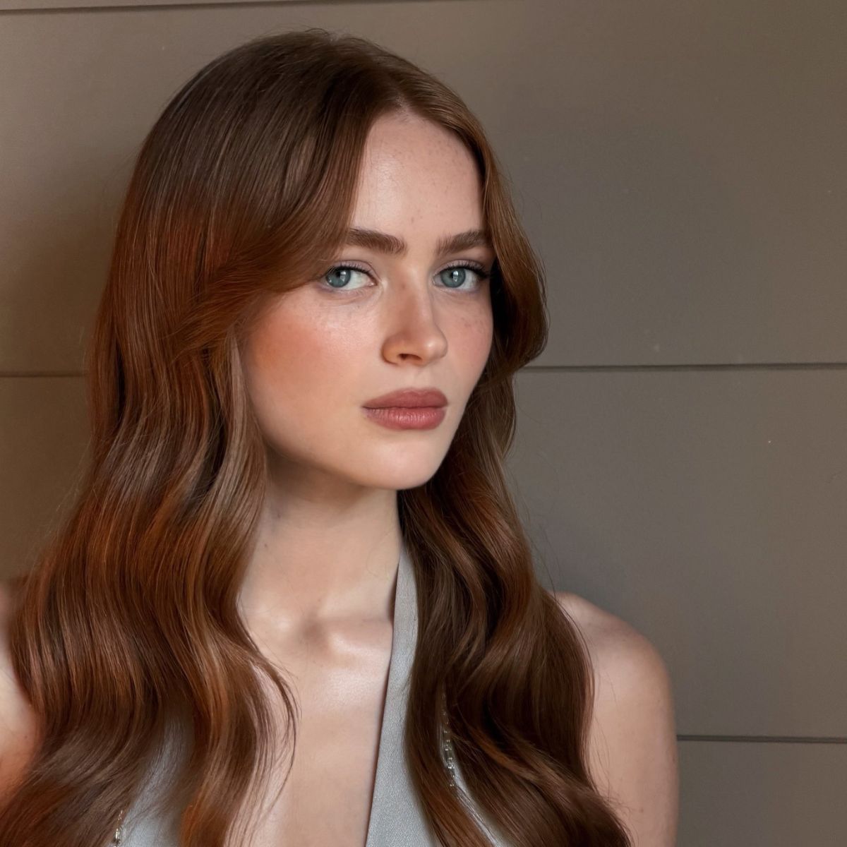 Sadie Sink wearing a Guerlain makeup look created by Nina Park