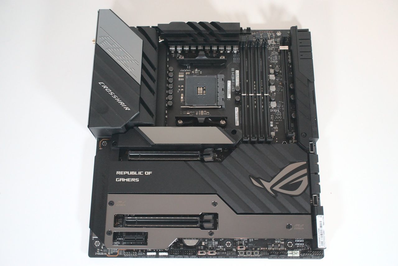 ASUS ROG X570 Crosshair VIII Extreme