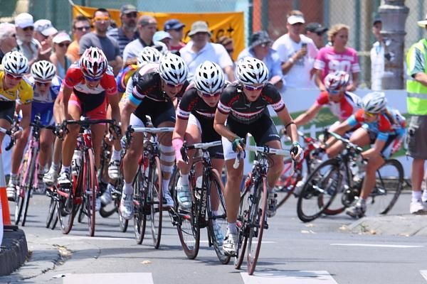 The Honda train keep things fast in the closing laps in Williamstown.