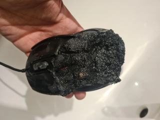 my-gigabyte-mouse-caught-fire-and-almost-burned-down-my-v0-2rbswnmoxjee1