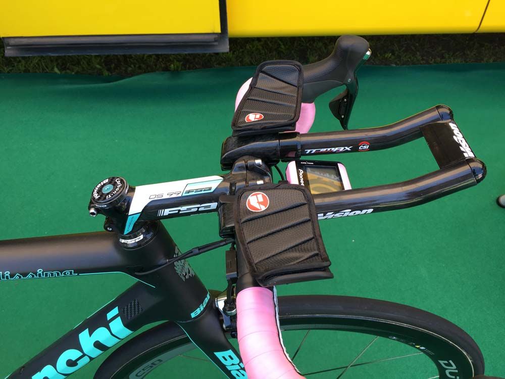 Kruijswijk went with Vision clip on bars for the TT