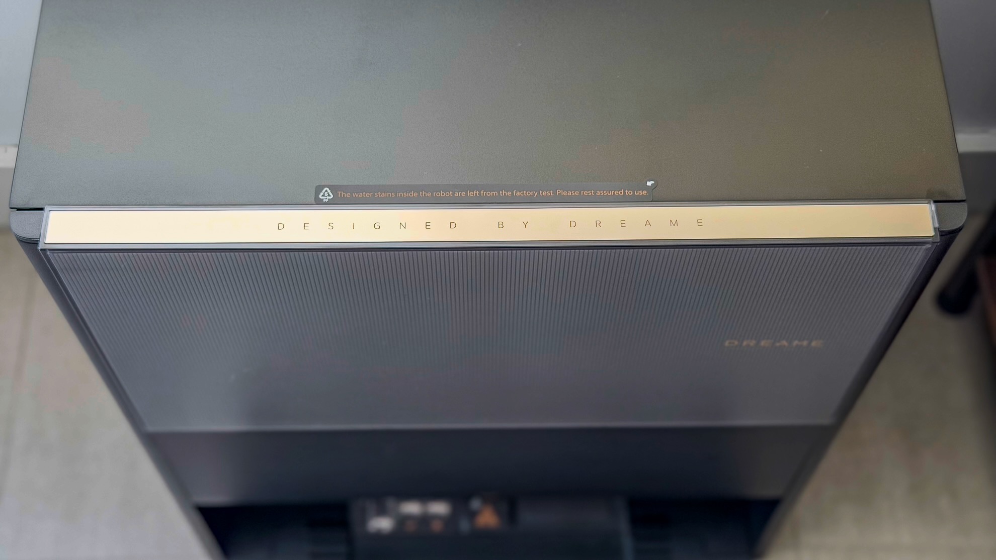 Brass accents on the Dreame Aqua10 Ultra dock