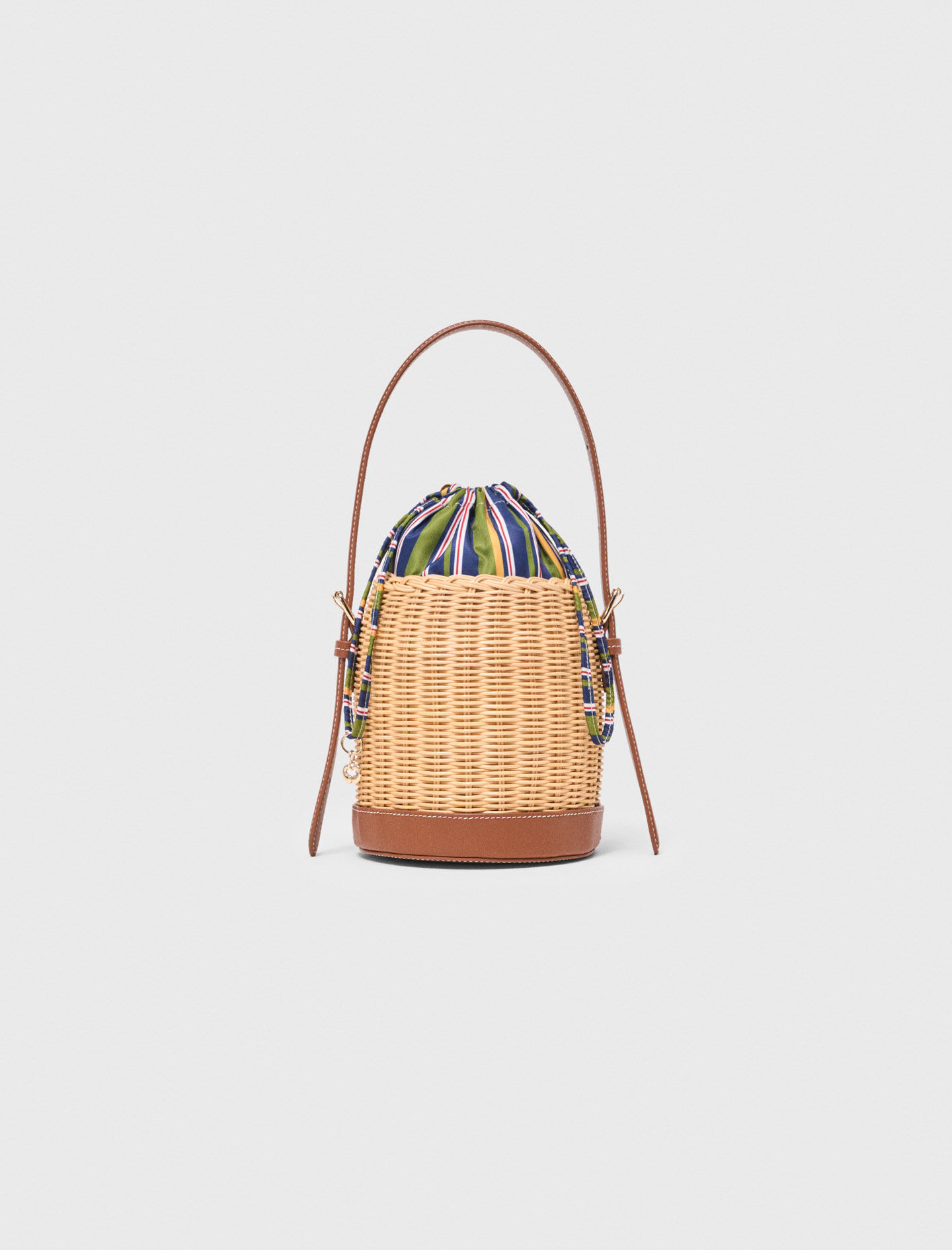 Wicker Basket With Printed Pouch