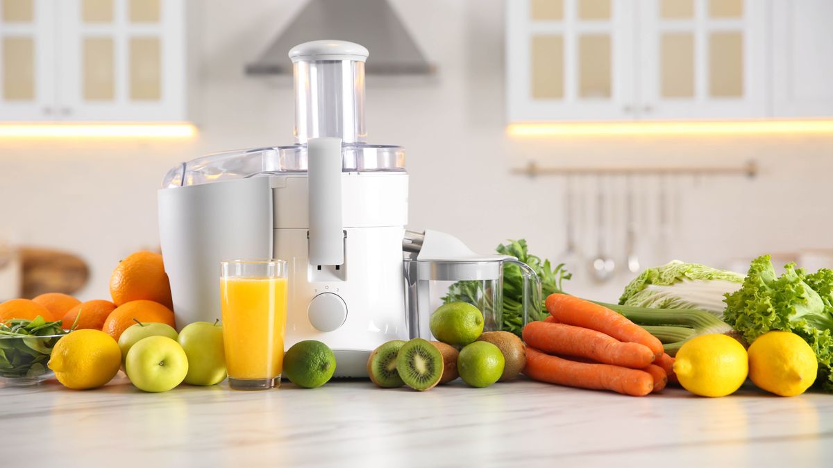 The Best And Worst Foods To Put Into A Juicer