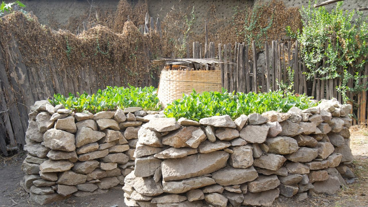 Keyhole raised garden made from stone