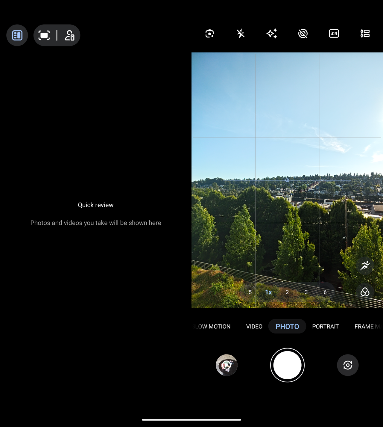 Motorola Razr Fold side-by-side camera preview