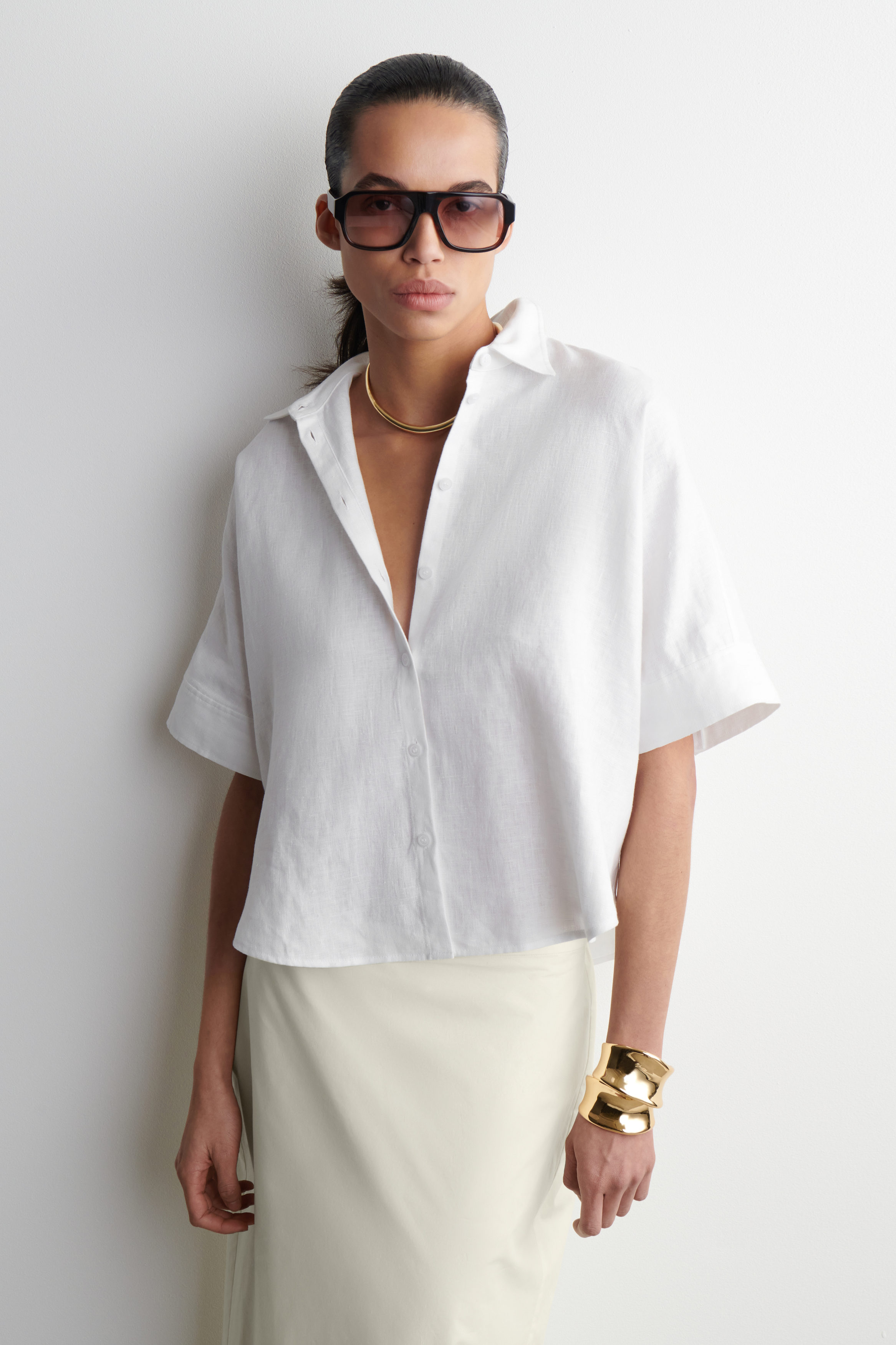 Boxy Short-Sleeved Linen Shirt