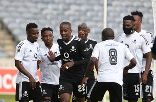 Linda Mntambo celebrates his goal with teammates 