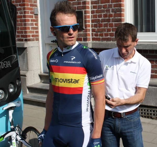 Jose Joaquin Rojas (Movistar) gets ready for the off.
