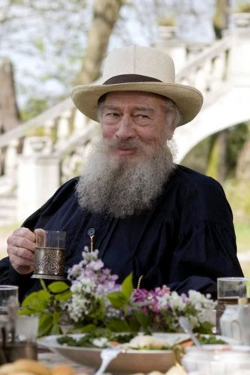 50-best-hollywood-beards-5-1556697842-Iyu9-column-width-inline