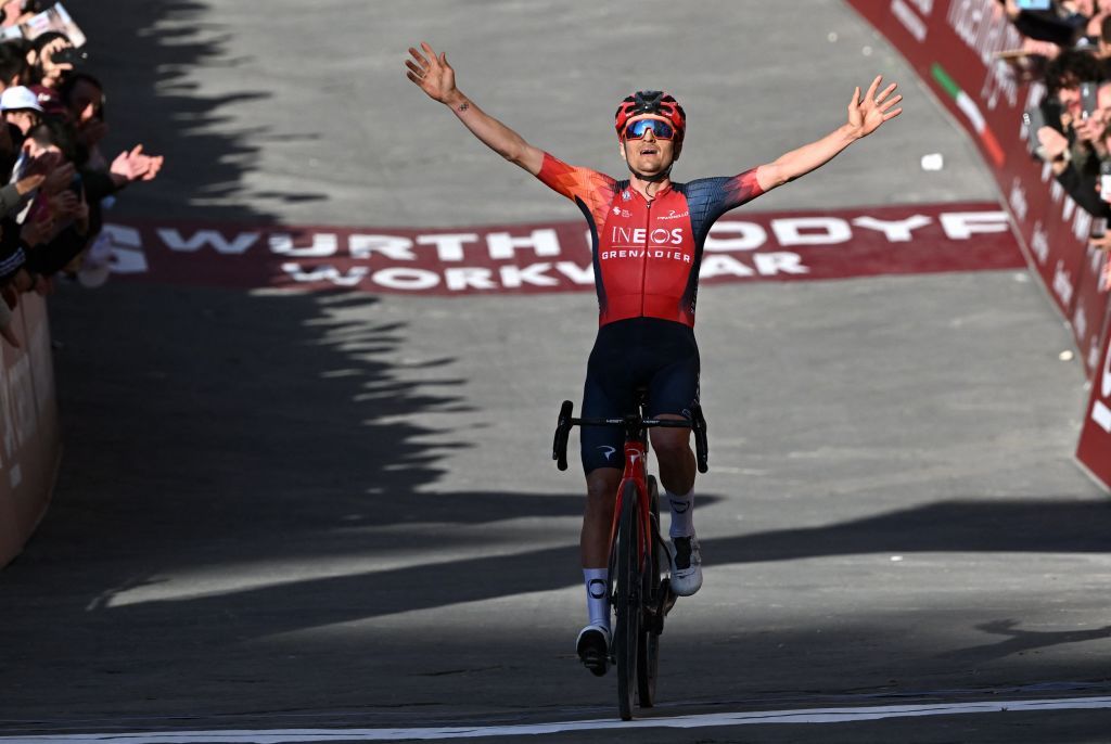 Tom Pidcock (Ineos Grenadiers) won Strade Bianche 2023 