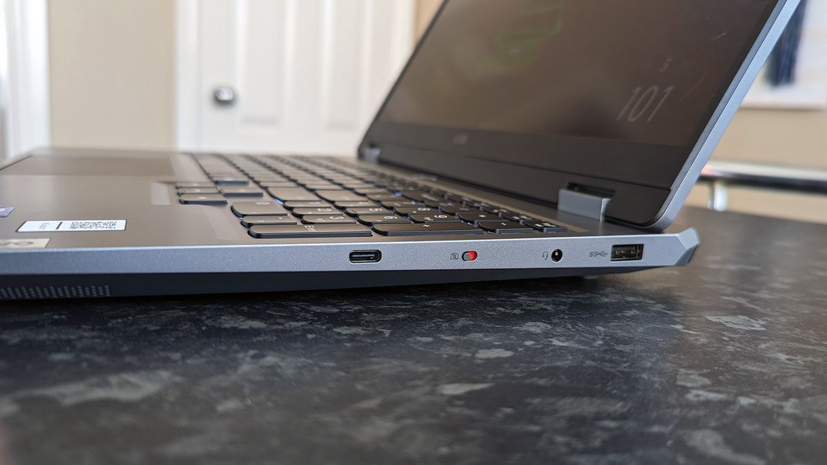 Lenovo LOQ 15IAX9I
