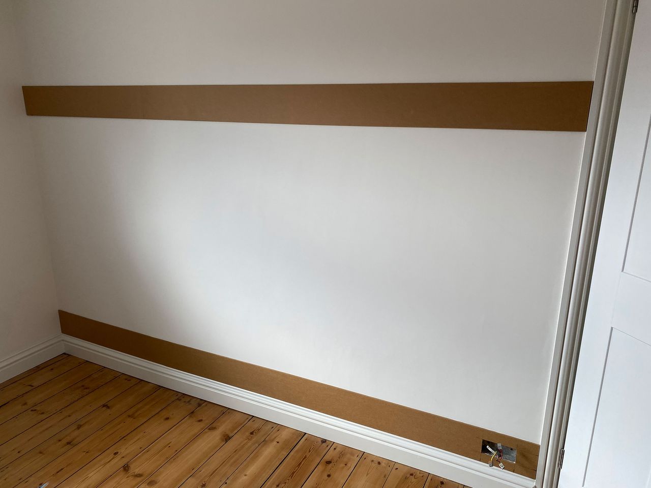 Installing wall panelling