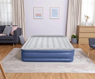 Off the floor air mattress best sale