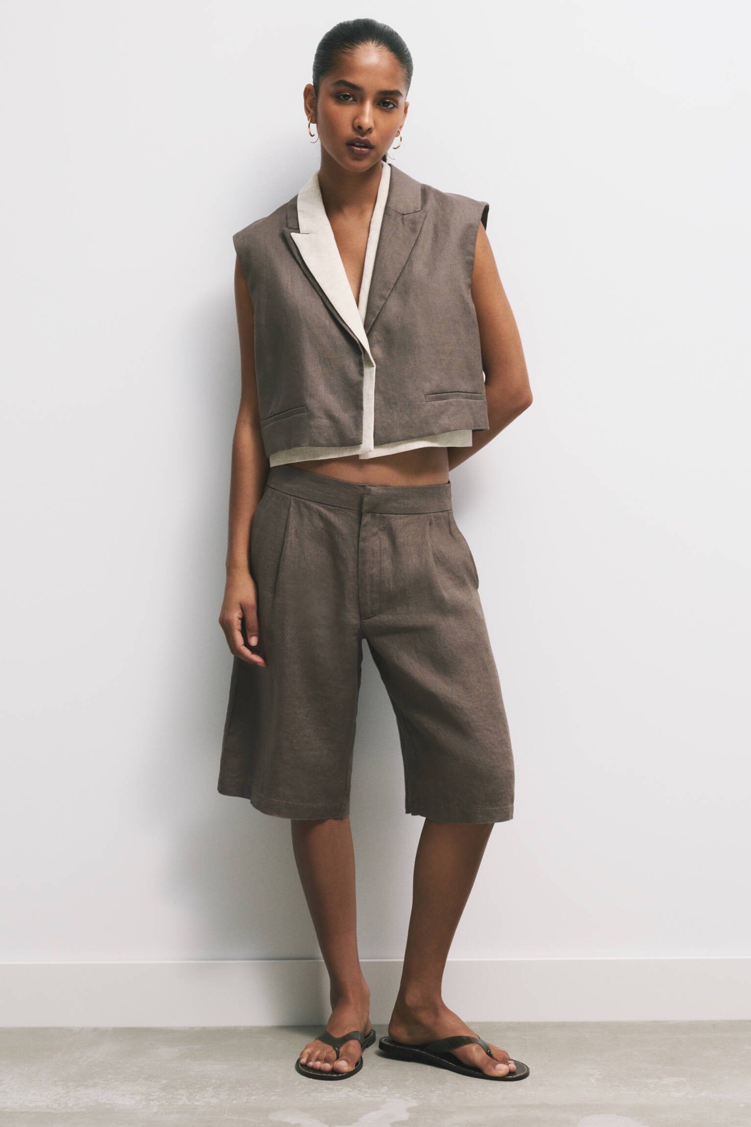 100% Linen Bermuda Shorts