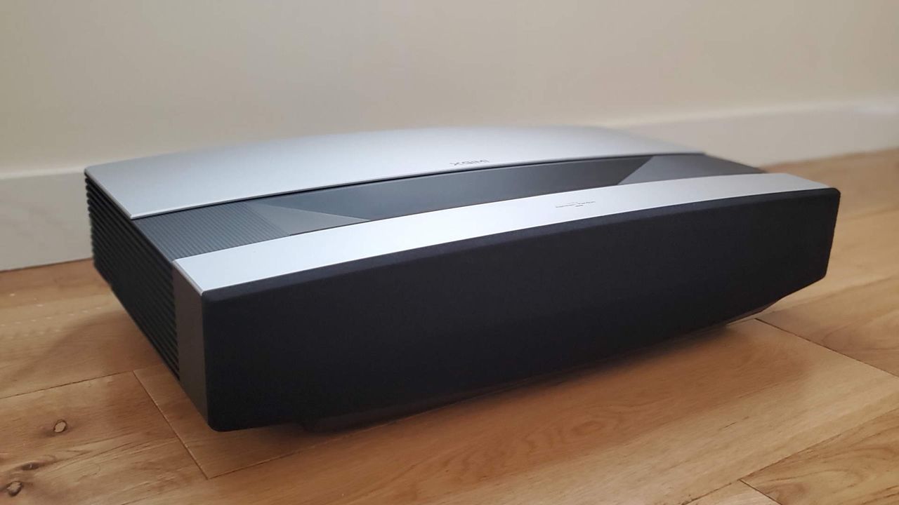 XGIMI Aura UST projector