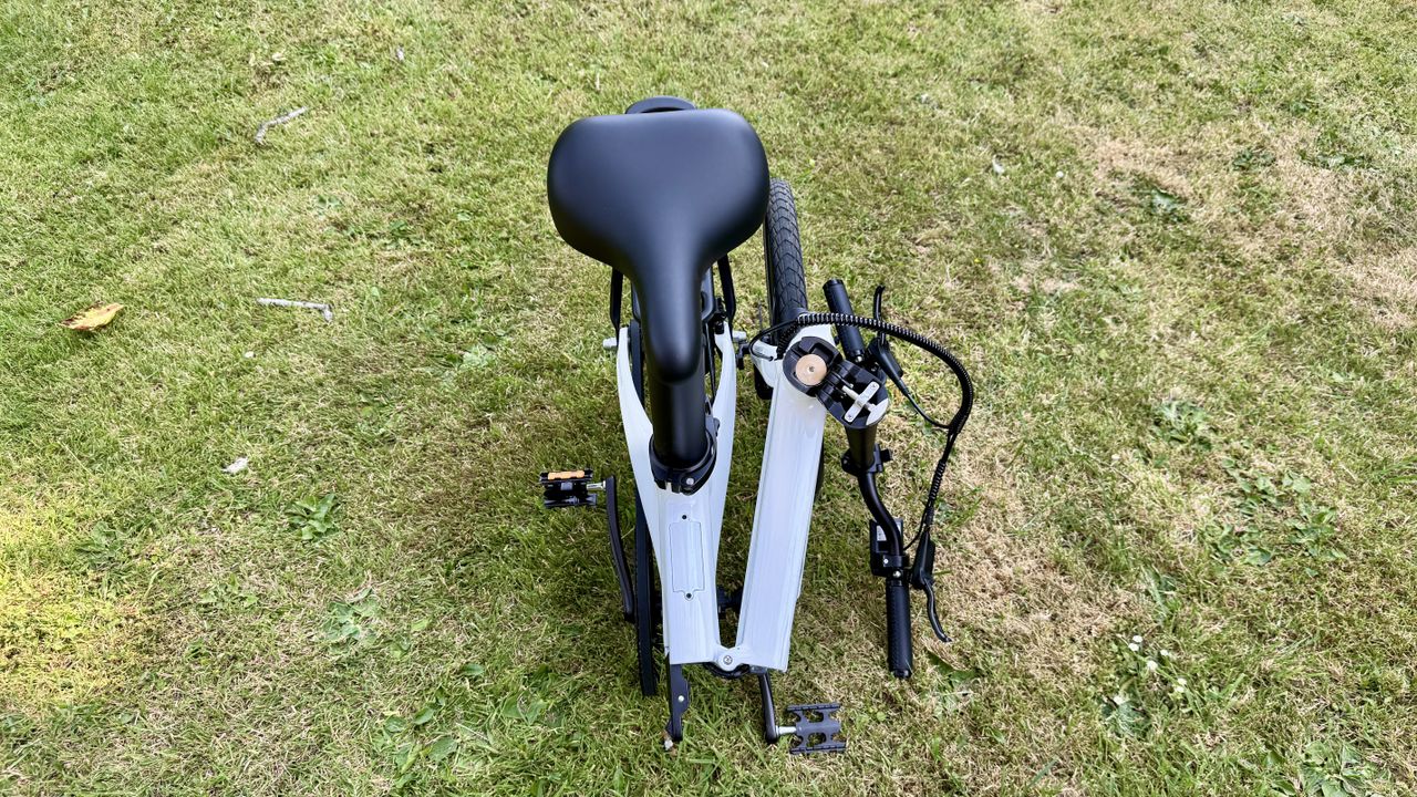 ADO Air Carbon Pro folding e-bike review