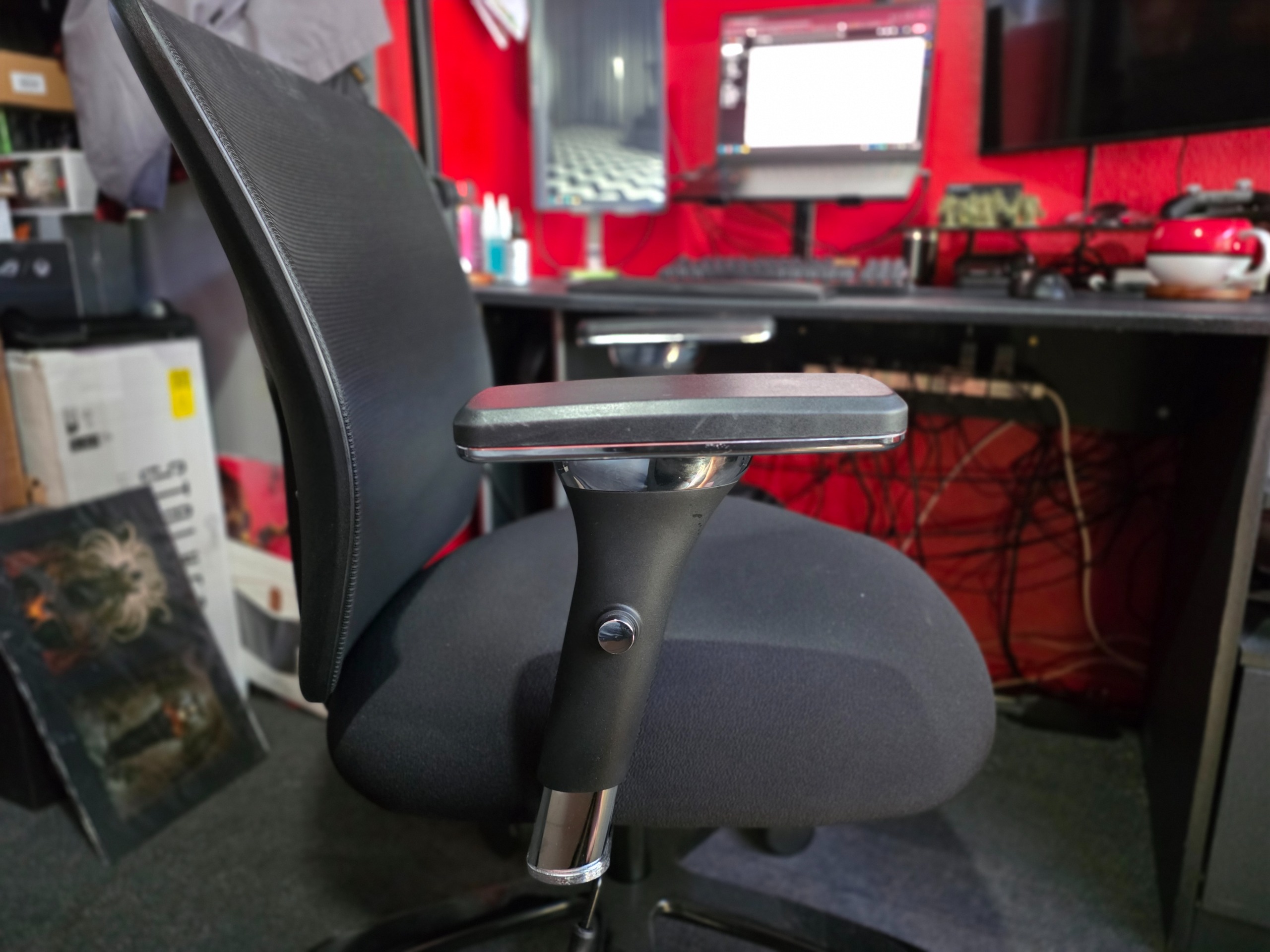 FlexiSpot C3 Ergonomic Chair