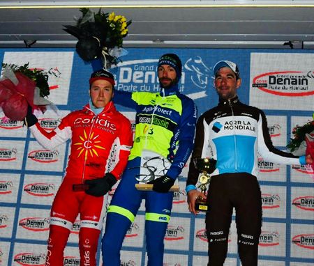 Kenny Dehaes tops the podium at the GP de Denain