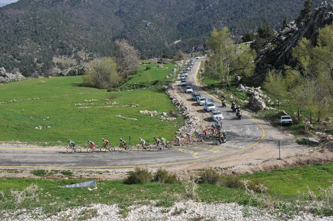 Riders make their way up the finishing climb to Elmali.