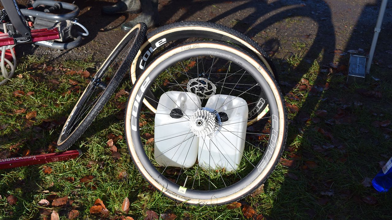 Cant equips her bikes with Cole wheels
