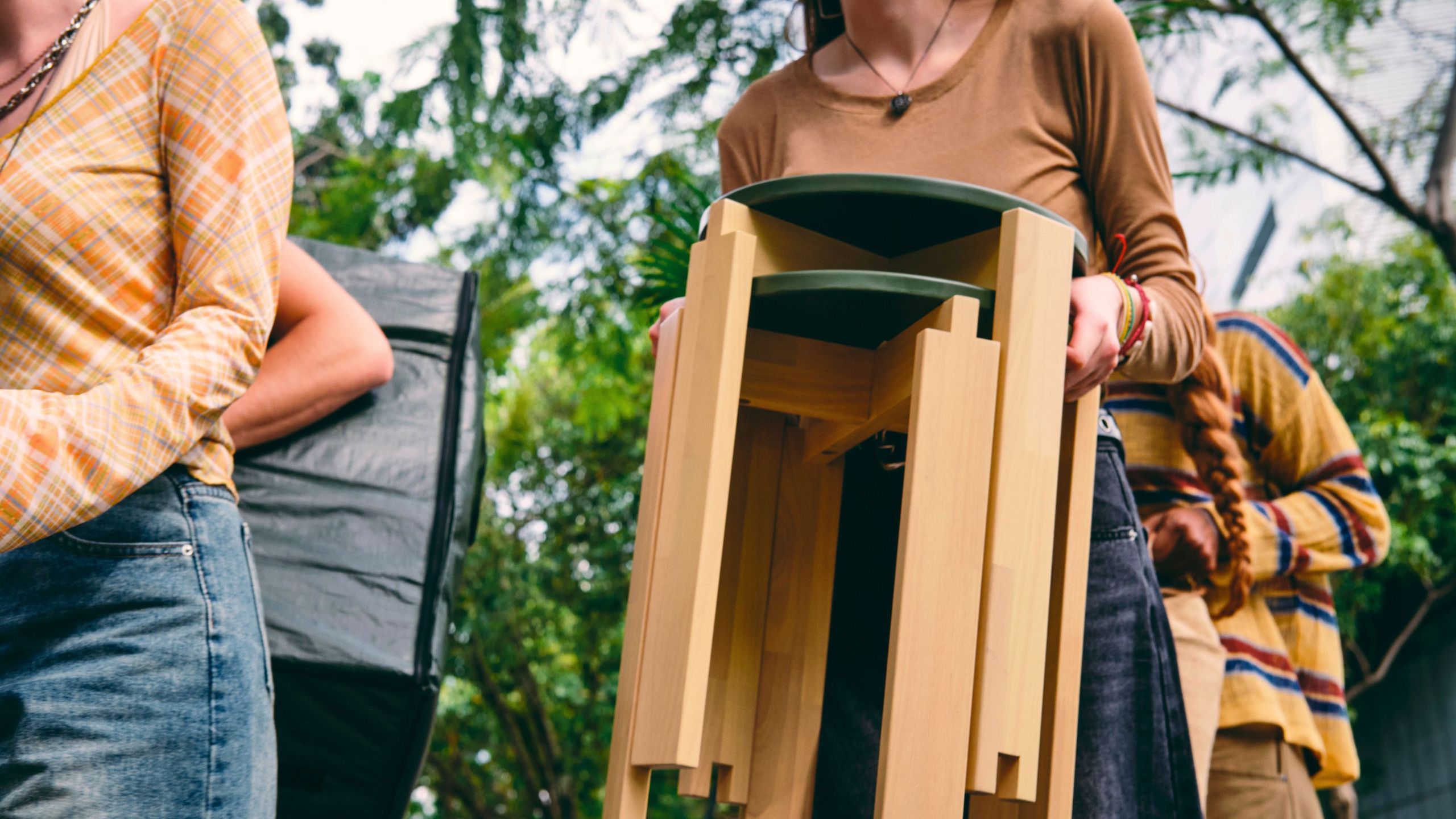 IKEA’s KOMPISHÄNG Stacking Stools Save Space by Transforming Into Shelves