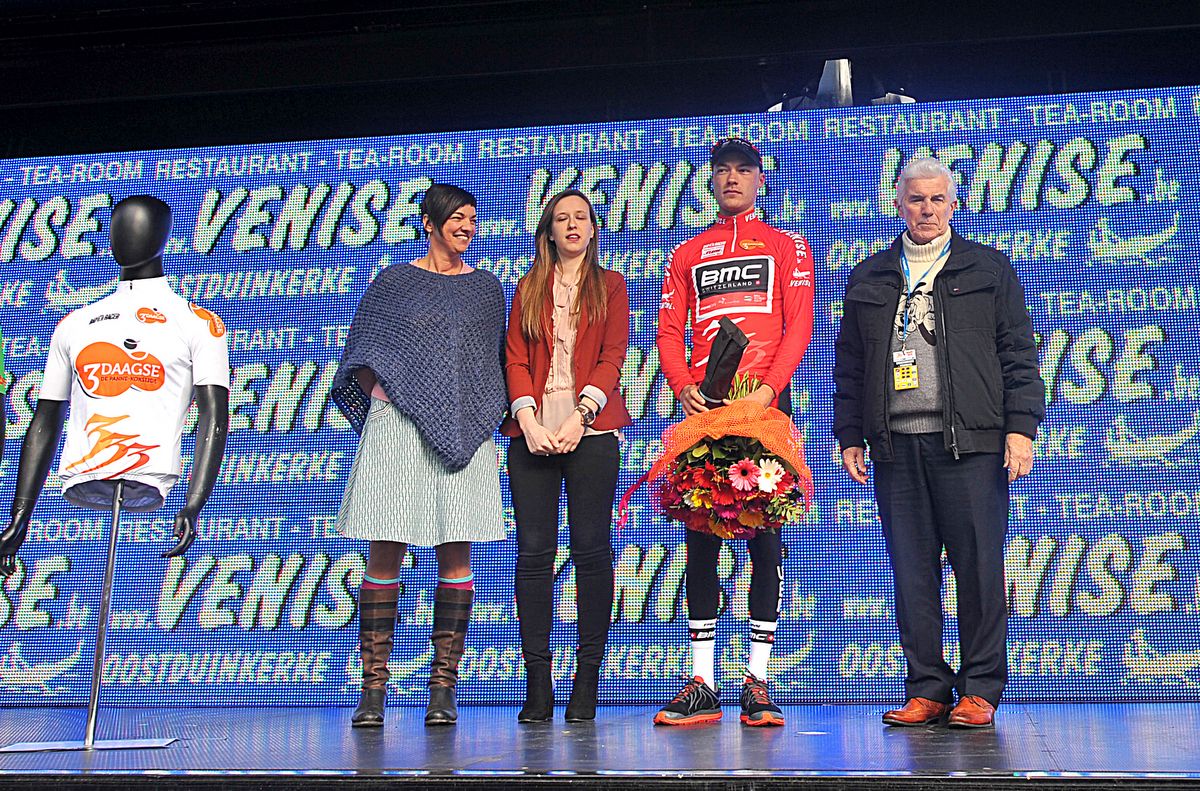 Lo&iuml;c Vliegen (BMC) leads the Mountains classification