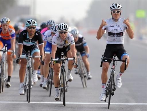 Heinrich Haussler (Garmin-Cervelo) beats Renshawand Bennati at the line