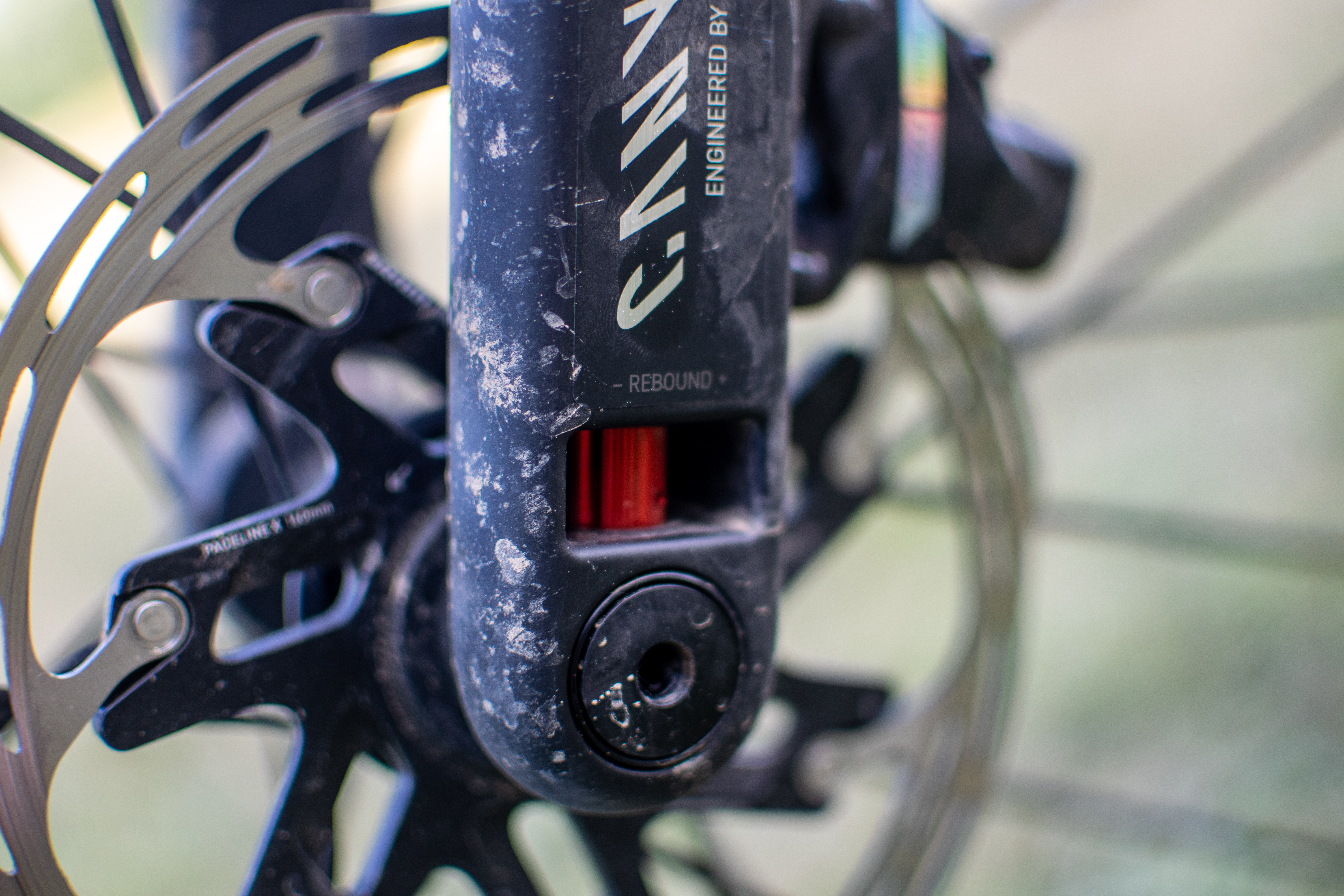 A suspension fork red rebound adjuster