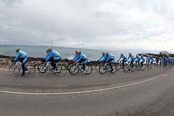 Team Milram trains in Majorca.