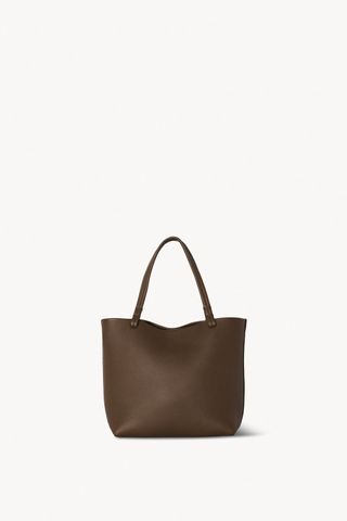 V5cf6dzdaGnANbAMgthiyn-320-80 Elsa Hosk فقط The New The Row Mini It Bag