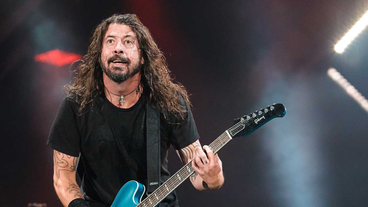 The 10 Best Foo Fighters Songs Tucked Away On B Sides Louder