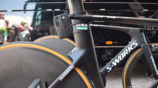 More and more races are offering live data-tracking for riders, mainly through Velon