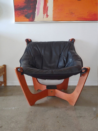 vintage Luna chair