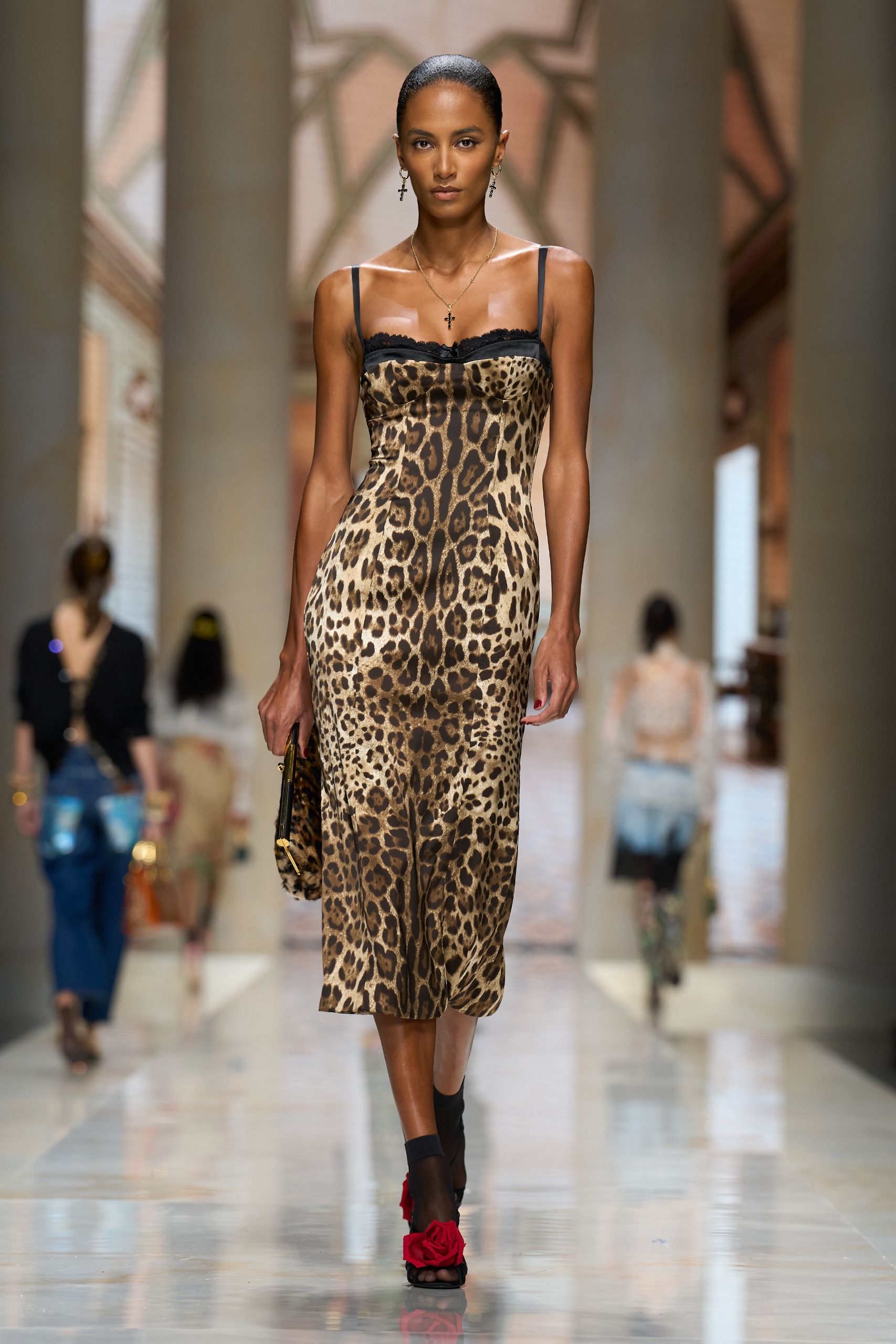 Dolce & Gabbana S/S 2027 runway show