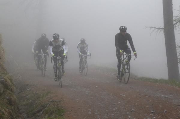 The Geox-TMC riders on the Colle delle Finestre