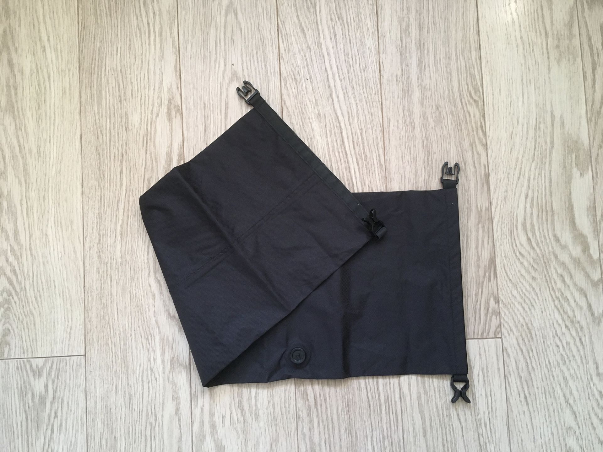 Image shows the dry bag of the Topeak Frontloader Bar Bag