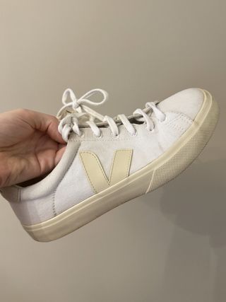 How to clean white canvas sneakers: